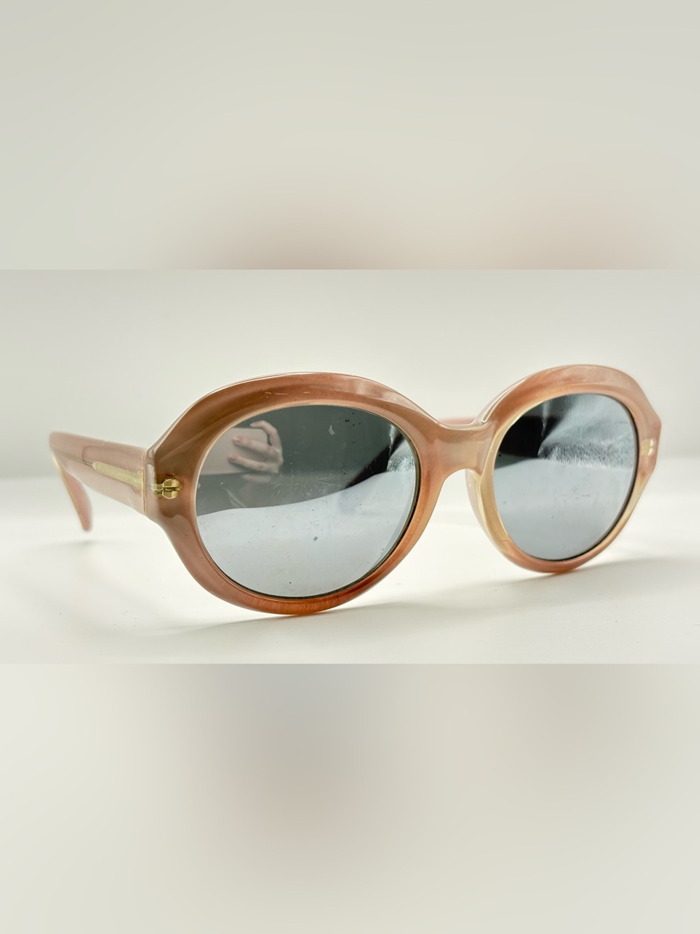 Liz Claiborne 11822 Beige Translucent Oval Sunglasses Frames Only